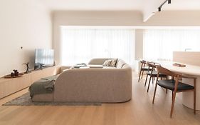 Deluxe 4 Rooms Apartment With Casino View At The Beach And Free Parking